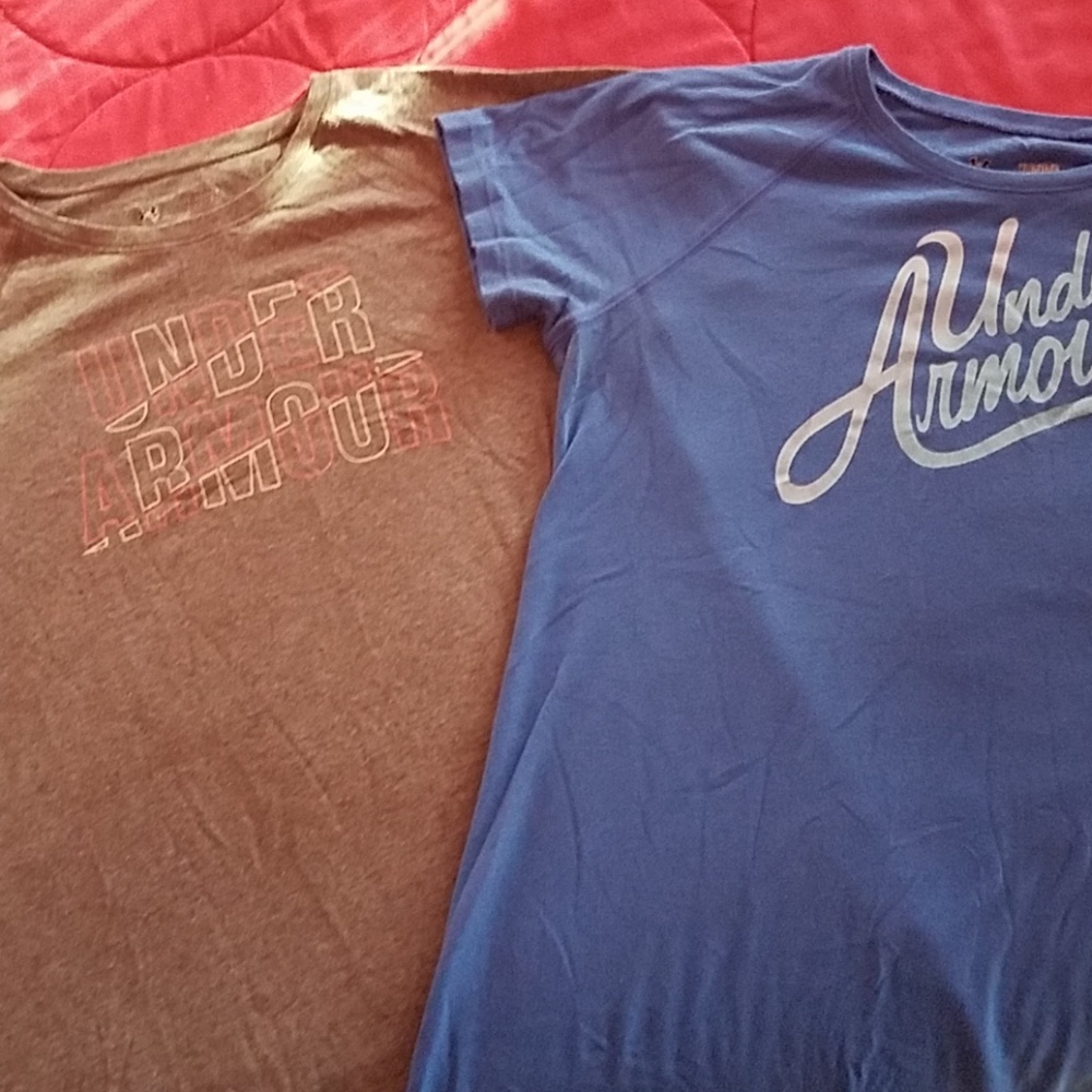 Under armour girls tops large